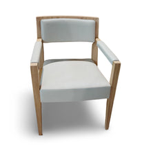 Chair -1100- 60 x 60 x 82 cm