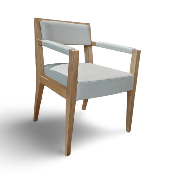 Chair -1100- 60 x 60 x 82 cm