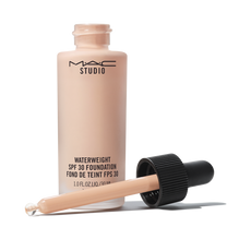 MAC Cosmetics Studio Waterweight SPF 30 Foundation – NW, 30ml