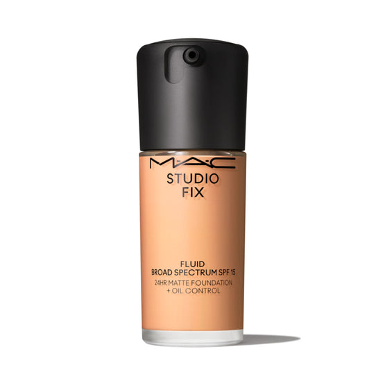 Studio Fix Fluid SPF15 24HR Matte Foundation - NW22 30ML