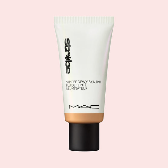 MAC Cosmetics Strobe Dewy Skin Tint – Medium, 30ml