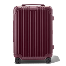 Essential Cabin Berry
