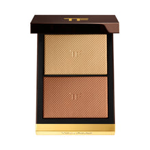 Shade And Illuminate Powder Duo